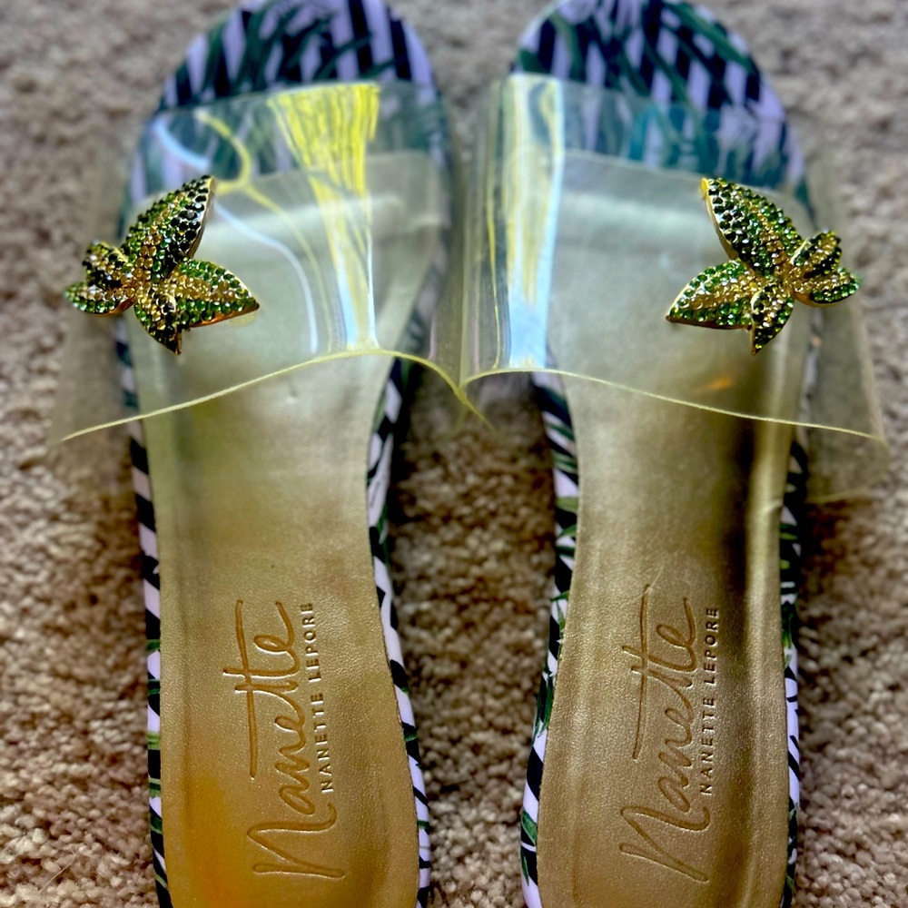 ‼️SALE‼️Nanette Lepore adorable fancy slides‼️